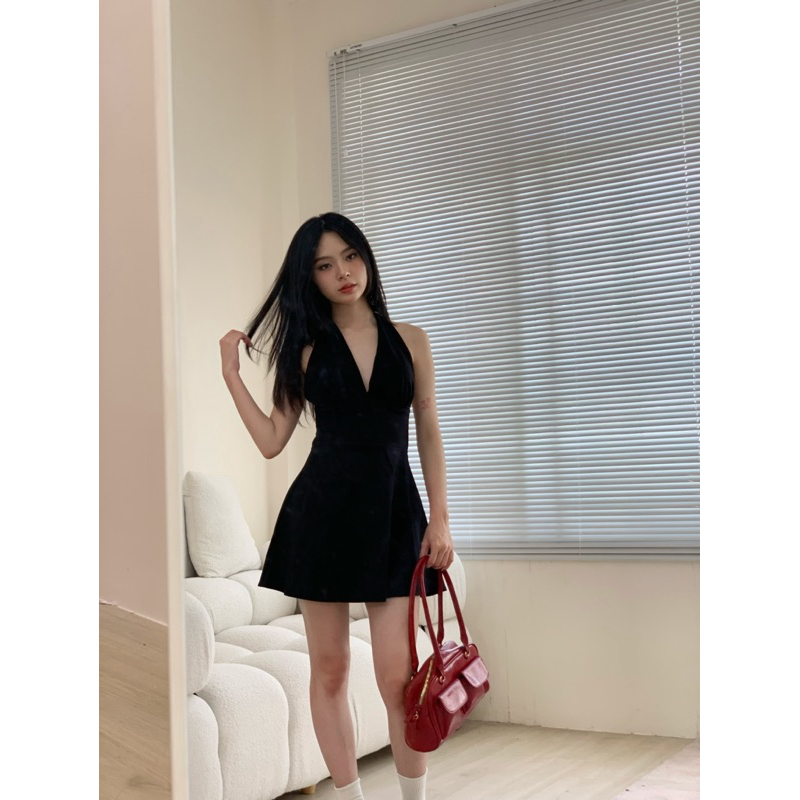 Đầm cột nơ cổ yếm V, chất kaki thun dày dặn co giãn. Phong cách sexy xinh đẹp (Ảnh tự chụp) | BigBuy360 - bigbuy360.vn