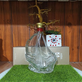 Vỏ chai rượu ngoại hình thuyền buồm 700mL Xuất xứ Pháp trưng bày Decor (chai rỗng)