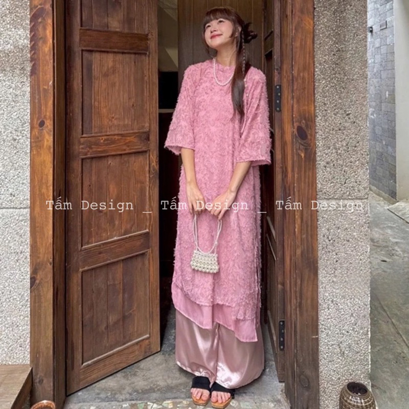 Áo dài lông vũ buộc nơ cách điệu, áo dài cách tân gấm hoa tua rua kèm quần lụa( hàng có sẵn) | BigBuy360 - bigbuy360.vn