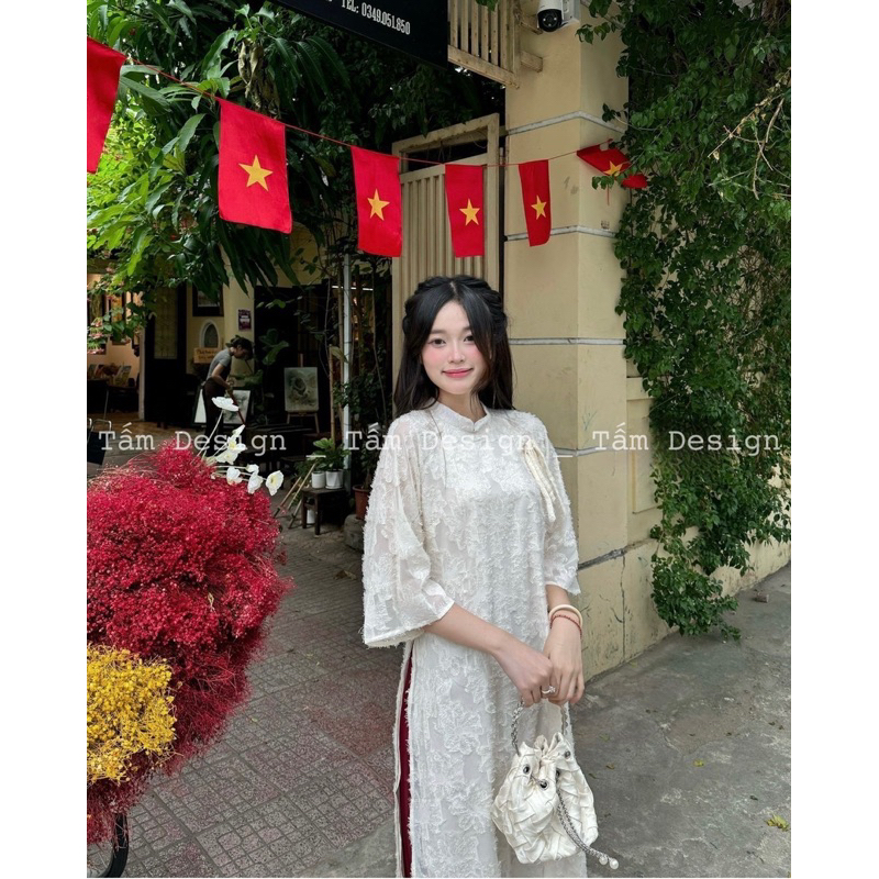 Áo dài lông vũ buộc nơ cách điệu, áo dài cách tân gấm hoa tua rua kèm quần lụa( hàng có sẵn) | BigBuy360 - bigbuy360.vn