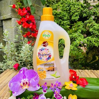 Combo Nước Lau Sàn HygienC Plus Tinh Dầu Sả Chanh & Hương Nước Hoa Làm Sạch Bóng Sàn Nhà, Ngăn Côn Trùng, An Toàn Cho Da