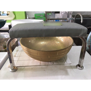 P203/KỆ INOX GÁC CHÂN, GIÁ KÊ CHÂN LÀM MÓNG TIỆM NAIL,SPA HOPU-1535X (nệm xám)