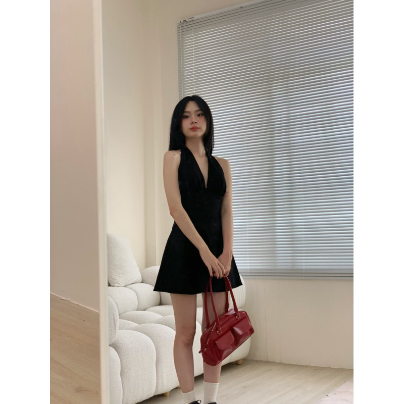 Đầm cột nơ cổ yếm V, chất kaki thun dày dặn co giãn. Phong cách sexy xinh đẹp (Ảnh tự chụp) | BigBuy360 - bigbuy360.vn