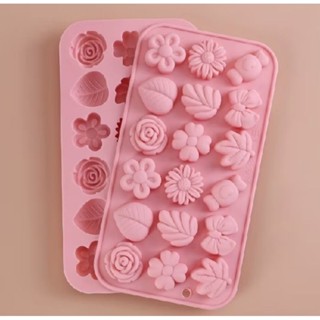 Khuôn silicon 18 ngăn hình hoa lá tim nơ mini 2-3cm làm thạch rau câu, kẹo dẻo, kẹo socola mẫu mới 2024