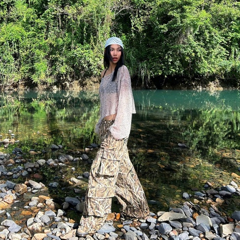 Áo Lưới TWENTI  Tay Dài Croptop Kèm Bra Đen | BigBuy360 - bigbuy360.vn