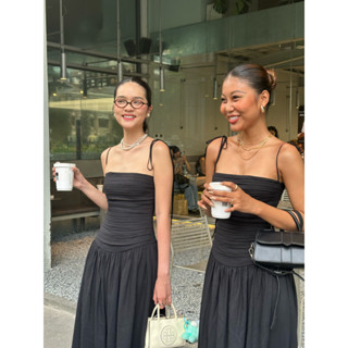 SUNDAY - QUEEN DRESS - Đầm Linen Nữ Maxi, Hai Dây, Cách Điệu Xếp Vải ở Thân Váy.