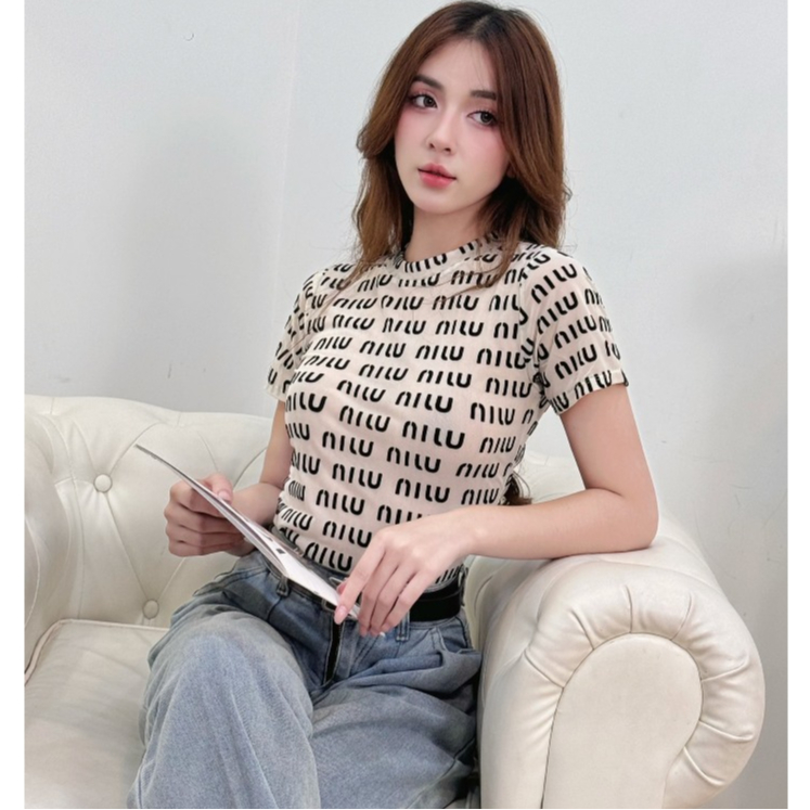 Áo Thun Nữ Sunny Store áo Thun Tay Ngắn Hoạ Tiết Nhung Nổi Cổ Tròn Có Size dưới 42-65kg