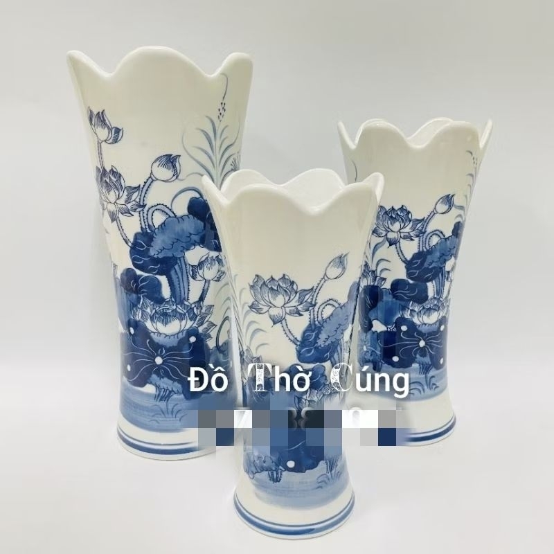 Lọ hoa vẽ sen dáng ly.