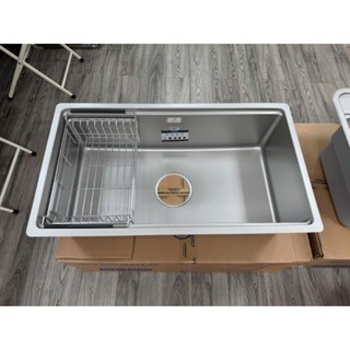  Chậu rửa cao cấp 1 hố Eurogold EUC17643GB 76 x 43cm lắp âm toàn phần INOX SUS304 tối ưu khả năng chống xước vượt bậc. 