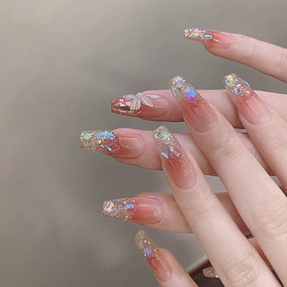 Đá Khối Chân Bằng thạch trong Aurora Nail