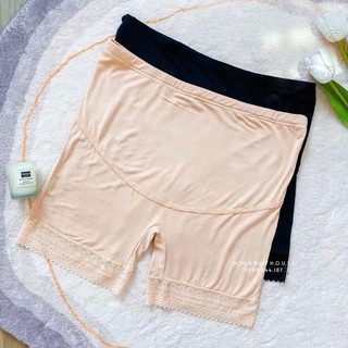 Quần bầu mặc trong váy chất liệu cotton mềm mại