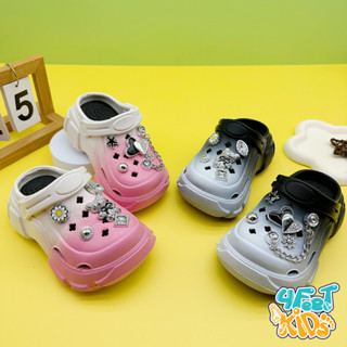  HH606 Dép sục quai hậu Kuromi cho bé gái từ 2-10 Tuổi đế cao 4cm với 2 màu Đen Trắng đính kèm sticker Siêu Dễ Thương 