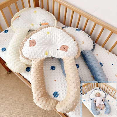 Gối chữ U chống giật mình cho bé vải Nhung thêu hình có định hình chống bẹp đầu cho trẻ sơ sinh