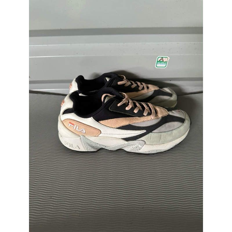 Giày thể thao fila size: 39- chân: 24-24.5cm