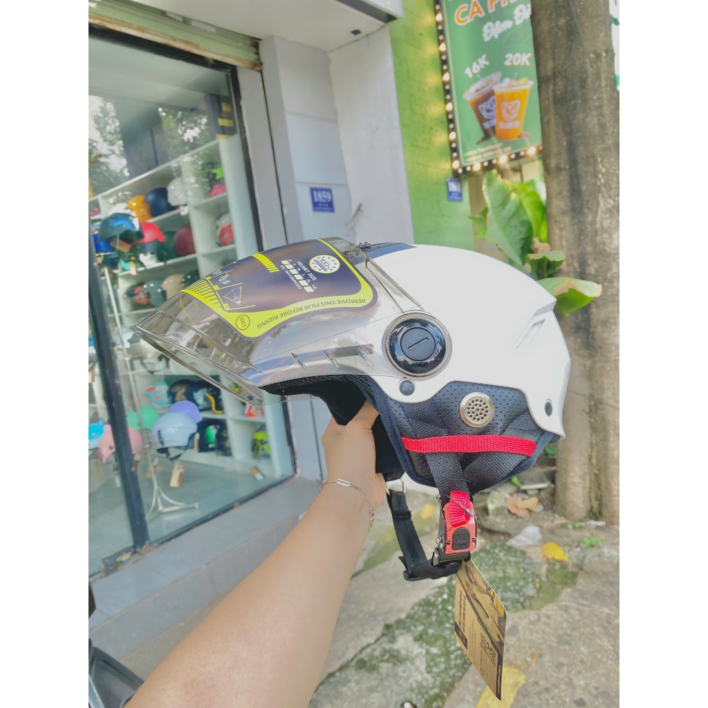 Mũ Nón Bảo Hiểm Nửa Đầu Royal M739 Màu Trắng Bóng Có Kính Dài Che Cằm  [ Tặng Móc Khóa]