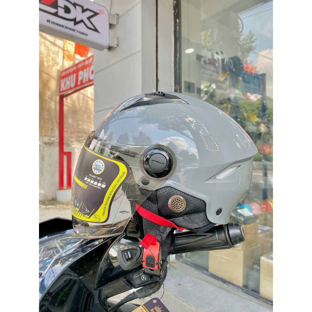 Mũ Nón Bảo Hiểm Nửa Đầu Royal M739 Màu Xám Xi Măng Bóng Cực Đẹp [ Tặng Móc Khóa]