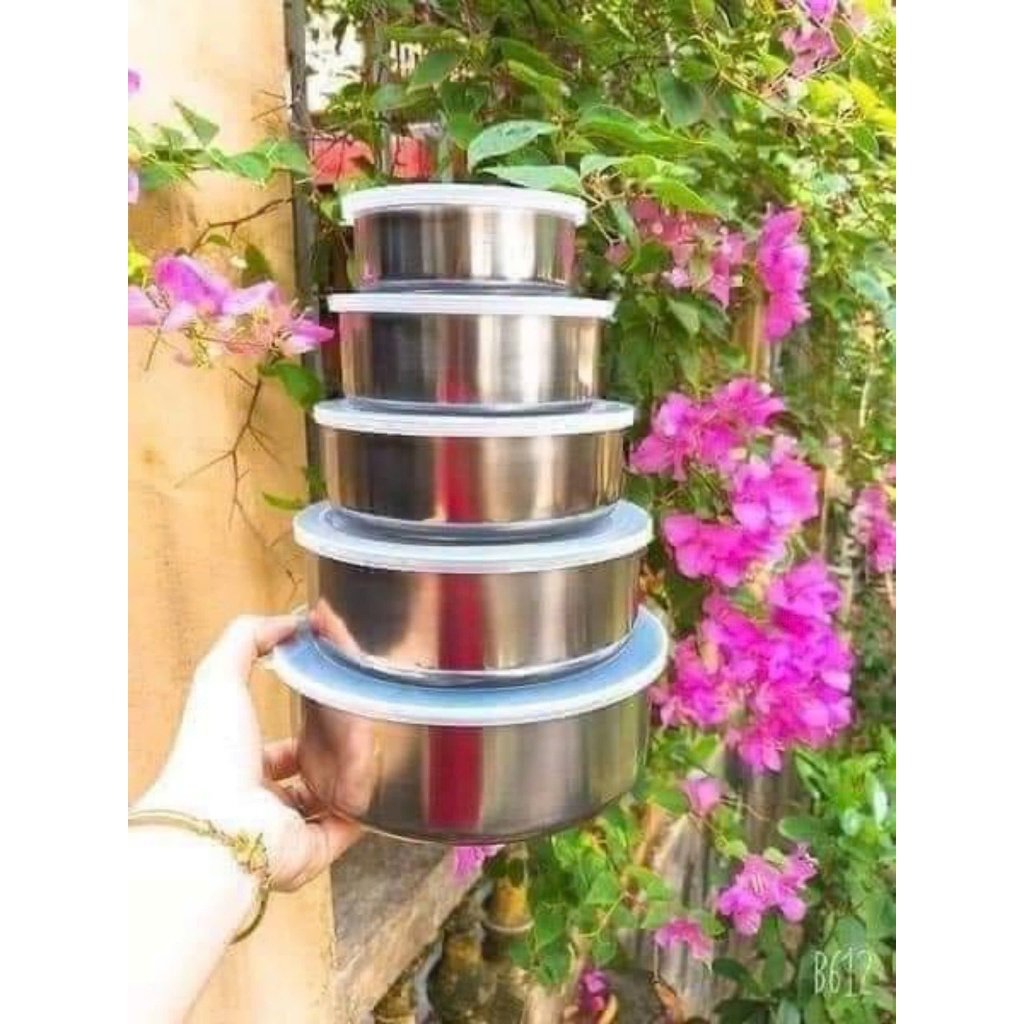 BỘ 5 THAU INOX các cỡ từ to đến nhỏHàng dầy dặn  inox sáng bóng.