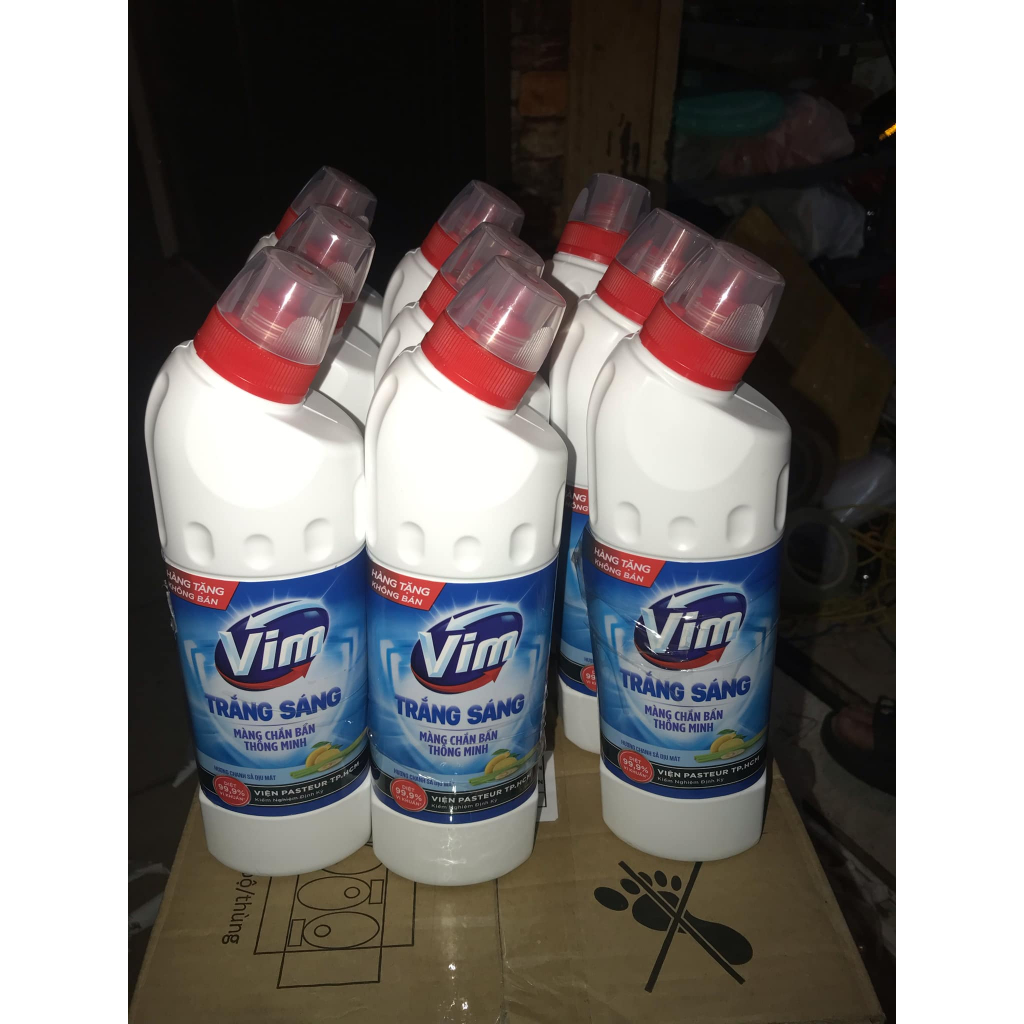 Nước tẩy bồn cầu và nhà tắm 880ml hương lavender, xanh,trắng sáng chính hãng nhà Unilever kèm quà tặ