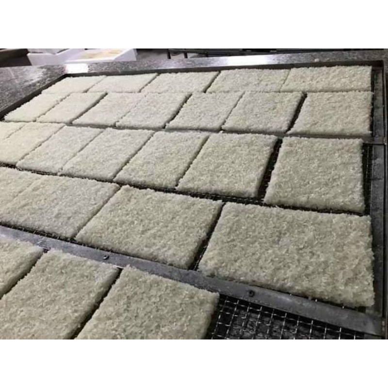 1kg cơm cháy chưa chiên ( 9x14) 55k