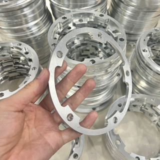 Thớt lòng exciter 150 155 đĩa trước 5 lỗ đủ size dày 2li 3li 4li 5li 6li dùng canh heo đĩa trước