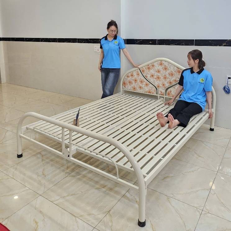Giường sắt 1m8x2m giường sắt TRÒN cao cấp 49- Bh 2 năm giao hàng lắp ráp tận nơi