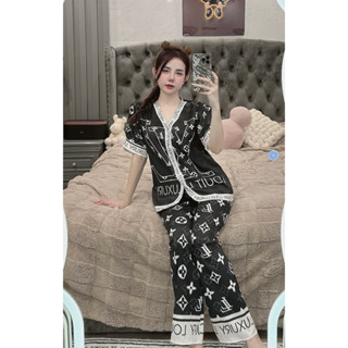 [Freesize 40-60kg]-Bộ ngủ tay ngắn quần dài lụa xước cao cấp in hoạ tiết cao cấp