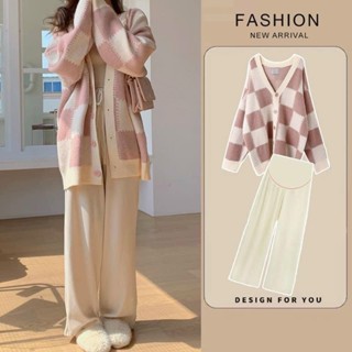 Áo Khoác Cardigan Nỉ Kẻ Ô  Cổ V Quả Trám