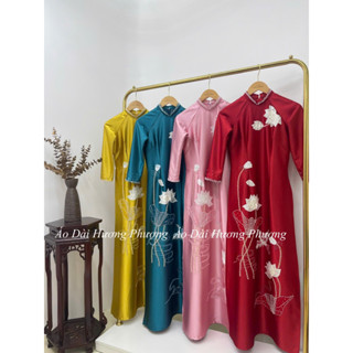 Áo Dài Hương Phượng lụa Ruby cao cấp cho mẹ dáng truyền thống đẹp sang trọng đính kết sen 1 chim-M23