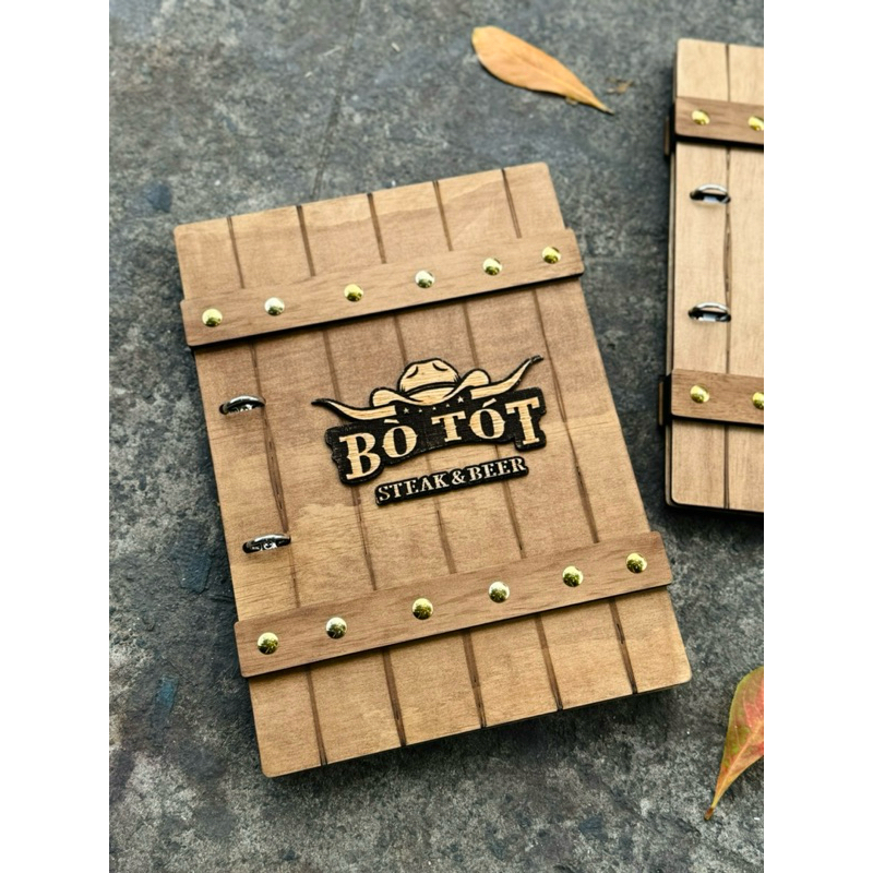 Menu A4 gỗ plywood phủ veneer còng inox kèm phụ kiện ốc vàng phong cách vintage - GXHOME [ FREE KHẮC