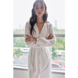   C'MEE  ĐẦM HOA NỔI CỔ V XẺ JOYE DRESS 