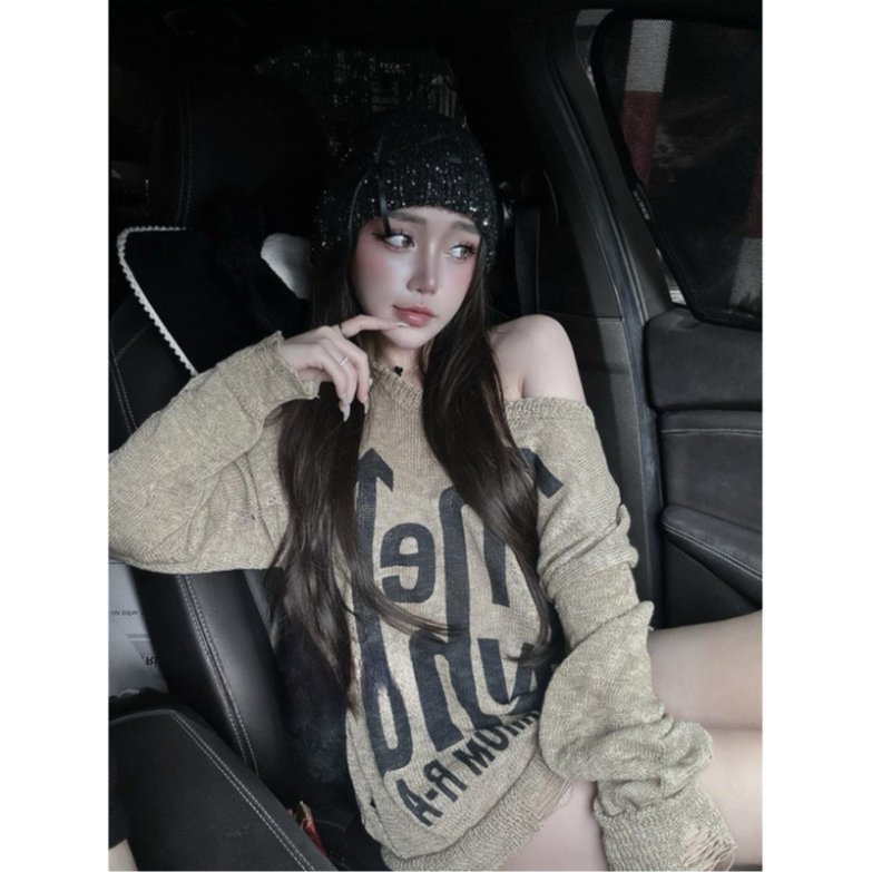 Áo Len Nữ, Áo Len Nâu Rách Dài Tay Phối Hoạ Tiết Chữ Chất Len QC Cao Cấp Hottrend 2024  - DP BOUTIQU