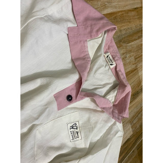 ÁO TRẮNG PHỐI CỔ HỒNG ( new 95% ) size L