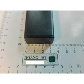 Đế pin 9V có nắp đậy và công tắc