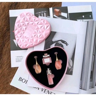 [Chính hãng]Set nước hoa DIOR mini hộp trái tim (4 CHAI 5ml/chai)