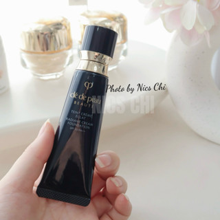 Kem nền Cle de peau Radiant Cream Foundation N dạng tuýp 21ml màu I10
