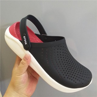 DÉP SỤC CROCS LITERIDE MÀU ĐEN LÓT ĐỎ ĐẾ TRẮNG CHO CẢ NAM VÀ NỮ