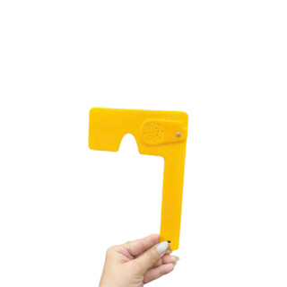 Dụng cụ kiểm tra thị lực 17 lỗ (màu giao ngẫu nhiên)
