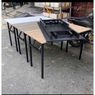 Bàn gấp văn phòng mặt gỗ cao su 50*m2 chân bov
