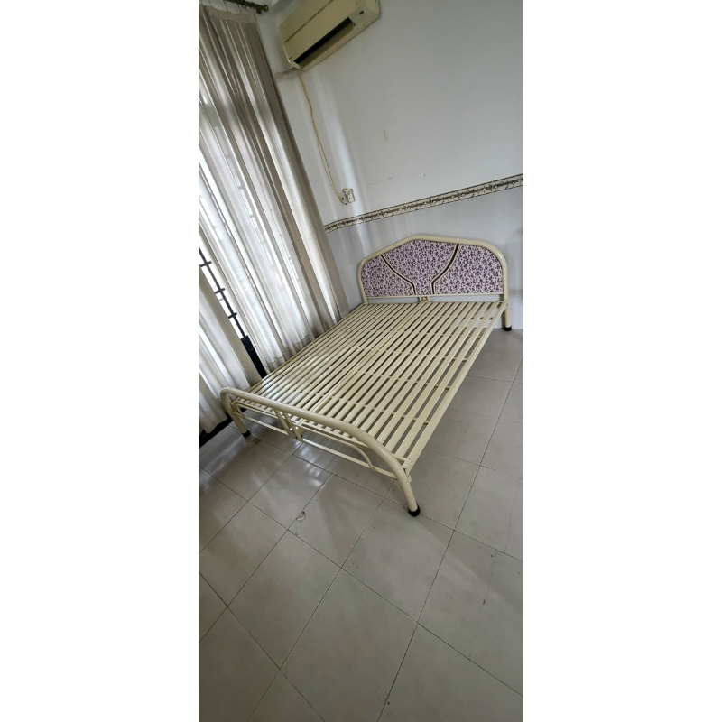 Giường sắt khung tròn ngang 1m8 dài 2m Sài gòn