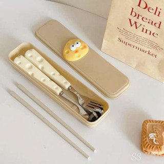 Bộ 3 Món Thìa, Đũa, Dĩa Lúa Mạch Chất Liệu Inox 304 Không Rỉ Kèm Hộp, Bộ Muỗng Hoạ Tiết Phô Mai Dễ Thương