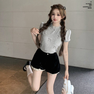 (sẵn) Áo thun ngắn tay dệt kim đính nơ + quần short đen ngắn hàng loại 1( video chính chủ)