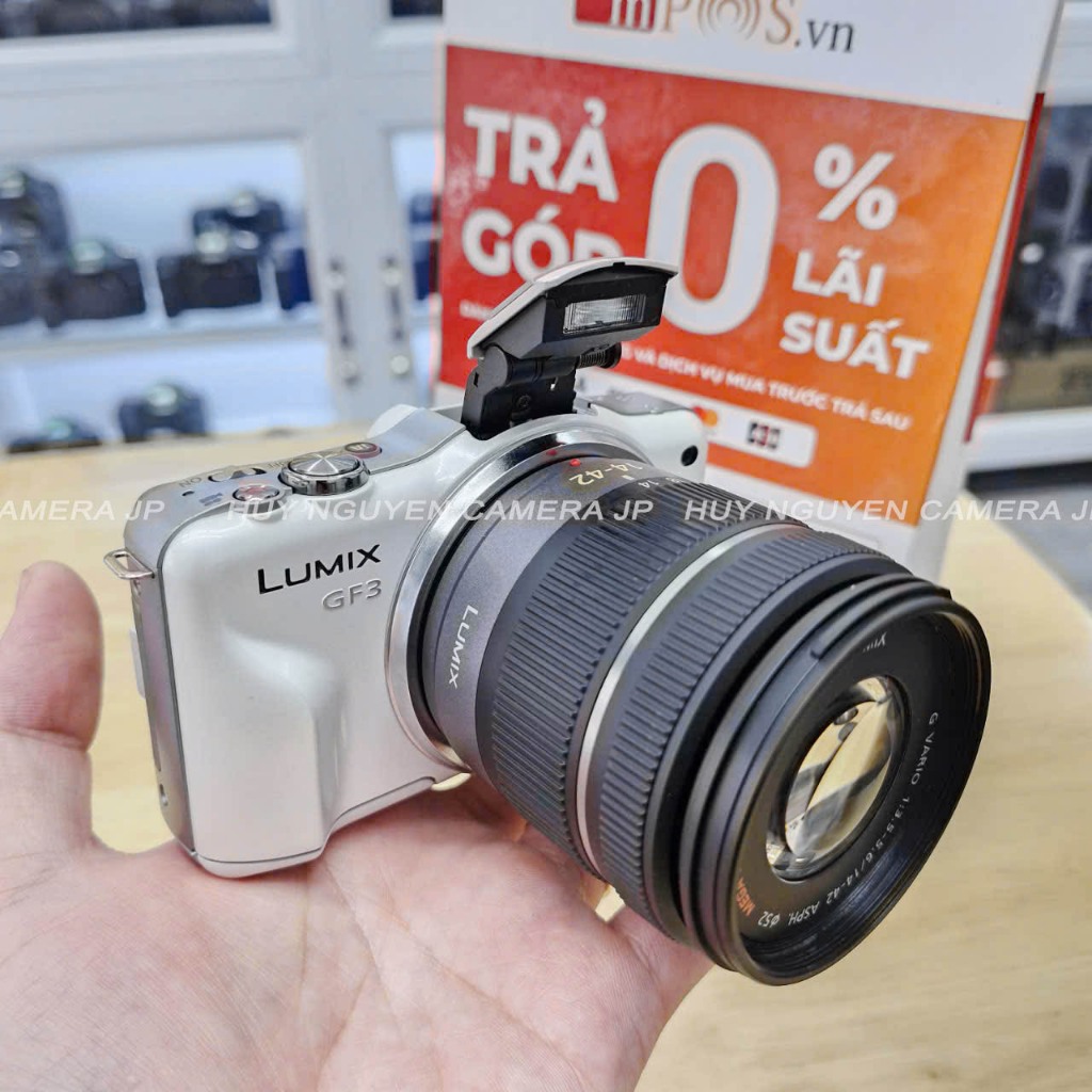 MÁY ẢNH LUMIX GF3 CẢM ỨNG. CÓ TIẾNG VIỆT ĐẸP 98- 99% . Ống kính chính hãng Lumix 14 42  OIS . TIỆN L