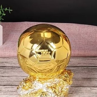 Mô hình cup quả bóng vàng