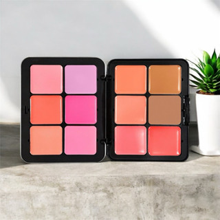 Siêu phẩm-Bảng má hồng kem 12 ô đến từ thương hiệu Mona Blush Palette. Chất kem cực kì mịn màng, lâu trôi.