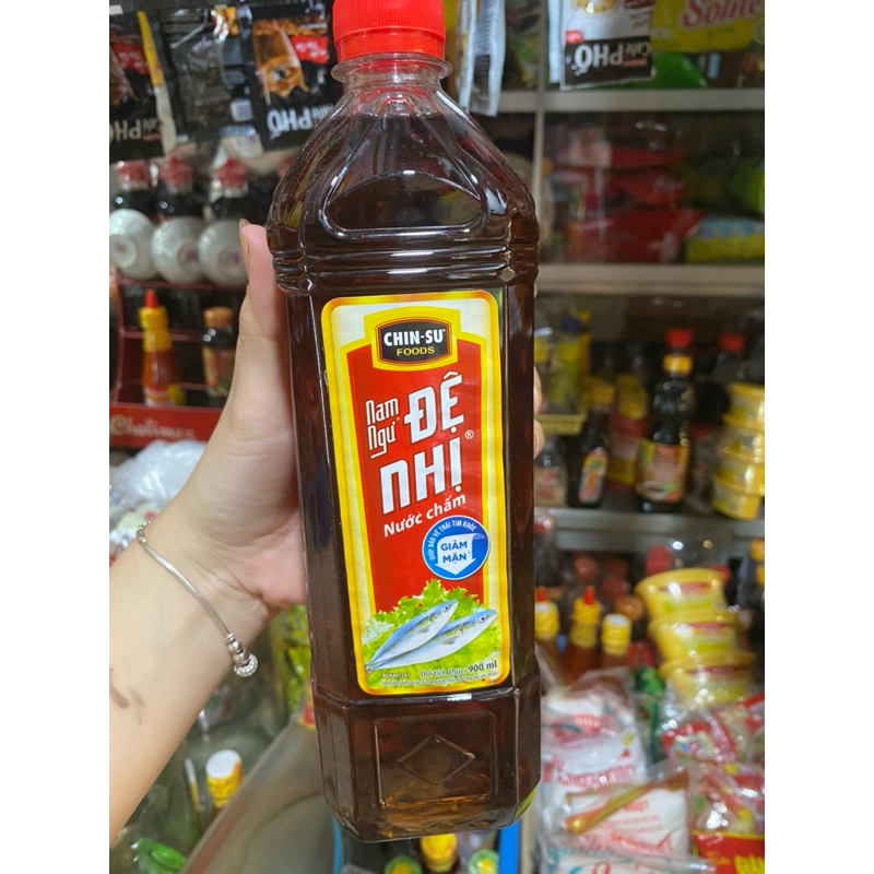 nước mắm Nam Ngư Đệ Nhị 900ml