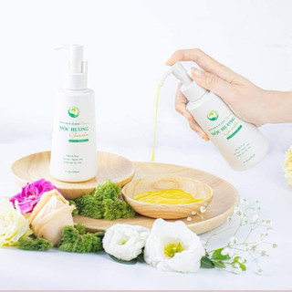 Dung dịch vệ sinh phụ nữ Thanh Mộc Hương chiết xuất từ trà xanh an toàn cho cả mẹ bầu 150ml