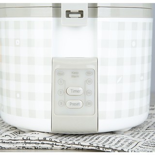 Hộp cơm cắm điện 3 tầng Lock&Lock EJR216 2L