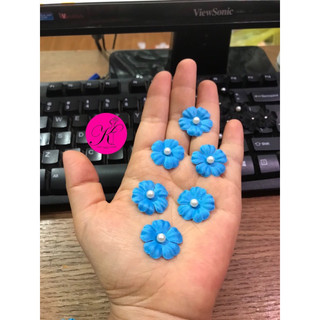 Hoa cánh lụa nhí size 2,5cm đính cườm ngọc dùng trang trí áo váy thời trang ( gói 20 hoa)
