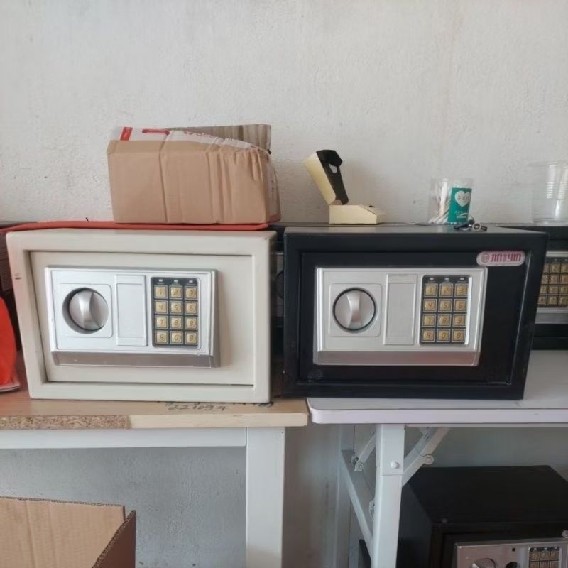 két sắt mini khách sạn thanh lý giá rẻ mới trên 90%