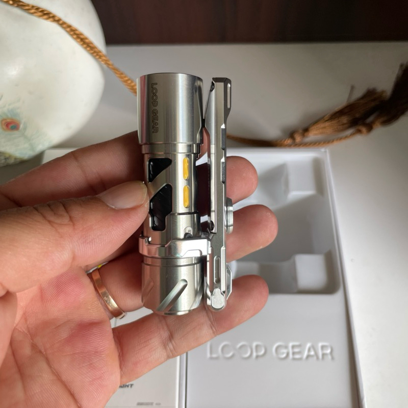 LOOP SK03 Pro Stainless Steel Đèn pin LED 1000lumen 120m Pin 14500 Tool đa năng Từ Tính